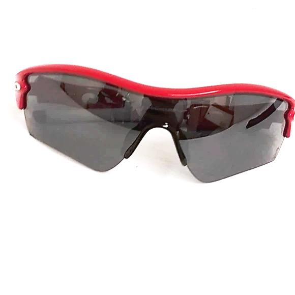 Oakley sunglasses MLBP 2014 white red authentic - Classic Fashion DealsOakley sunglasses MLBP 2014 white red authenticSunglassesOakleyClassic Fashion DealsOakley sunglasses MLBP 2014 white red authentic