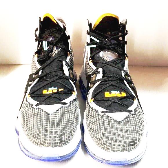 Nike men lebron xix size 11.5 us basketball shoes