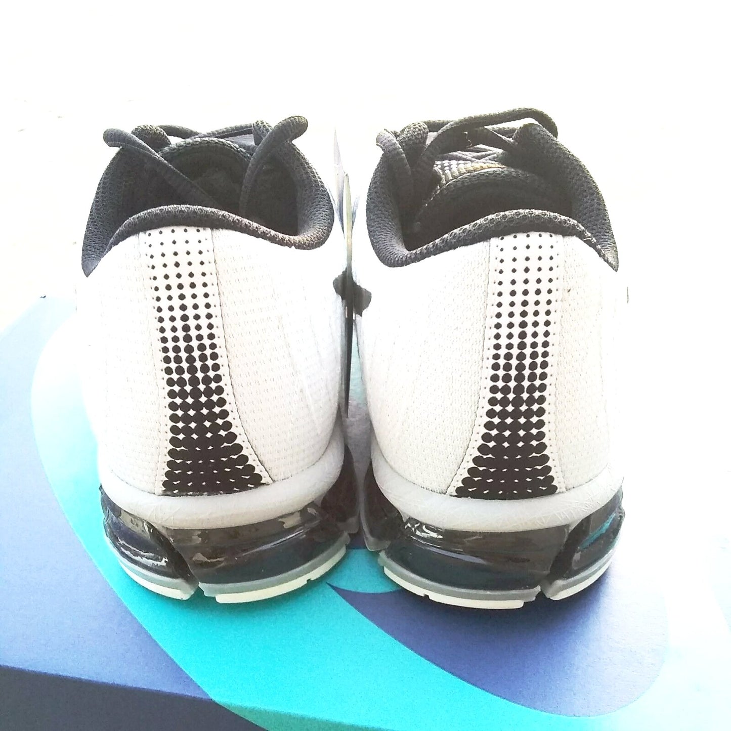 Asics men's Gel Quantum 180 4 Black White running shoes Size 11.5 US