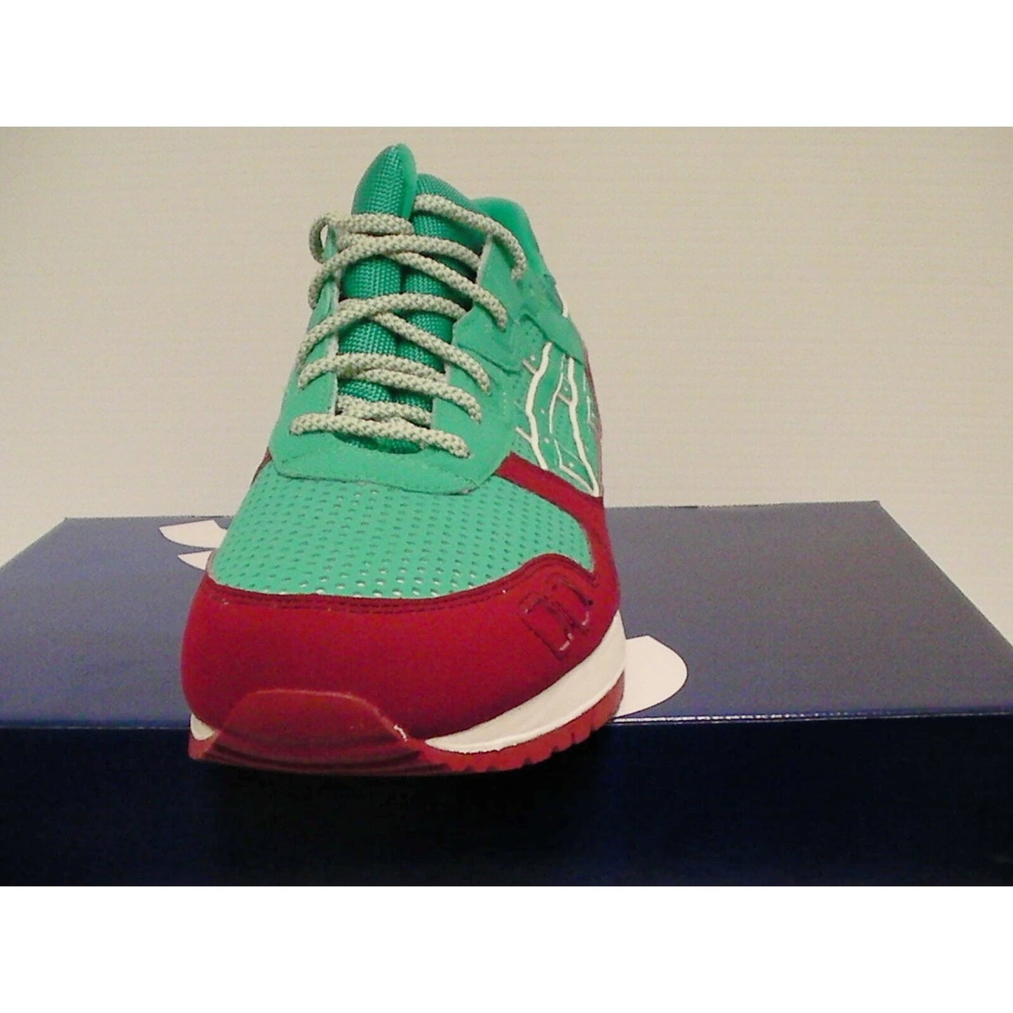 Asics men running shoes gel-lyte iii size 9.5 us spectra green new